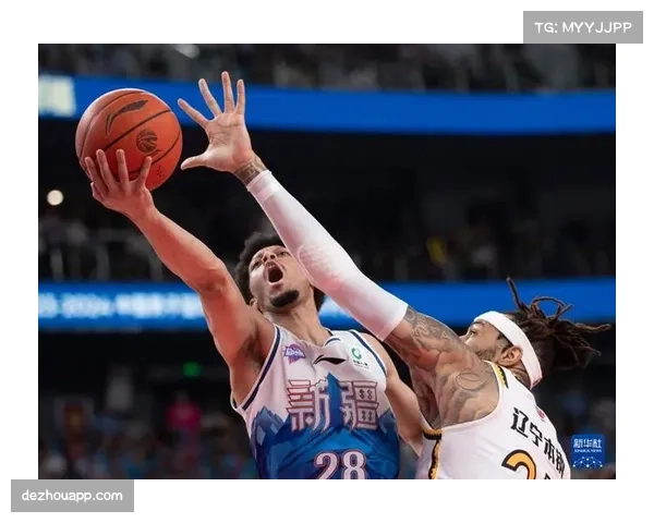 辽宁本钢对阵新疆关键转换进攻:哈维第三节四记三分拉开分差 辽宁本钢对阵新疆关键转换进攻:哈维第三节四记三分拉开分差